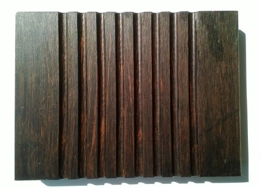 桃花江戶外竹地板正面，大溝槽紋理